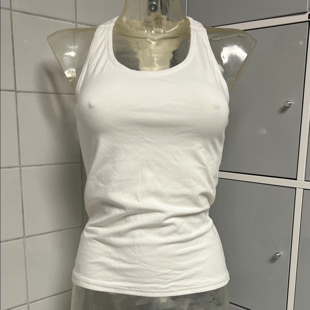 Sporty Basics: White Racerback F/L Tank Top. L New